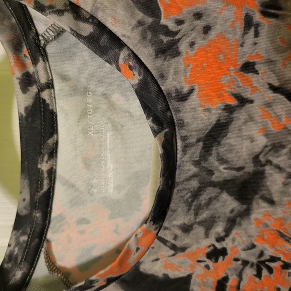 Under Armour Orange and Black Short Sleeve Tee - Picture 2 of 5